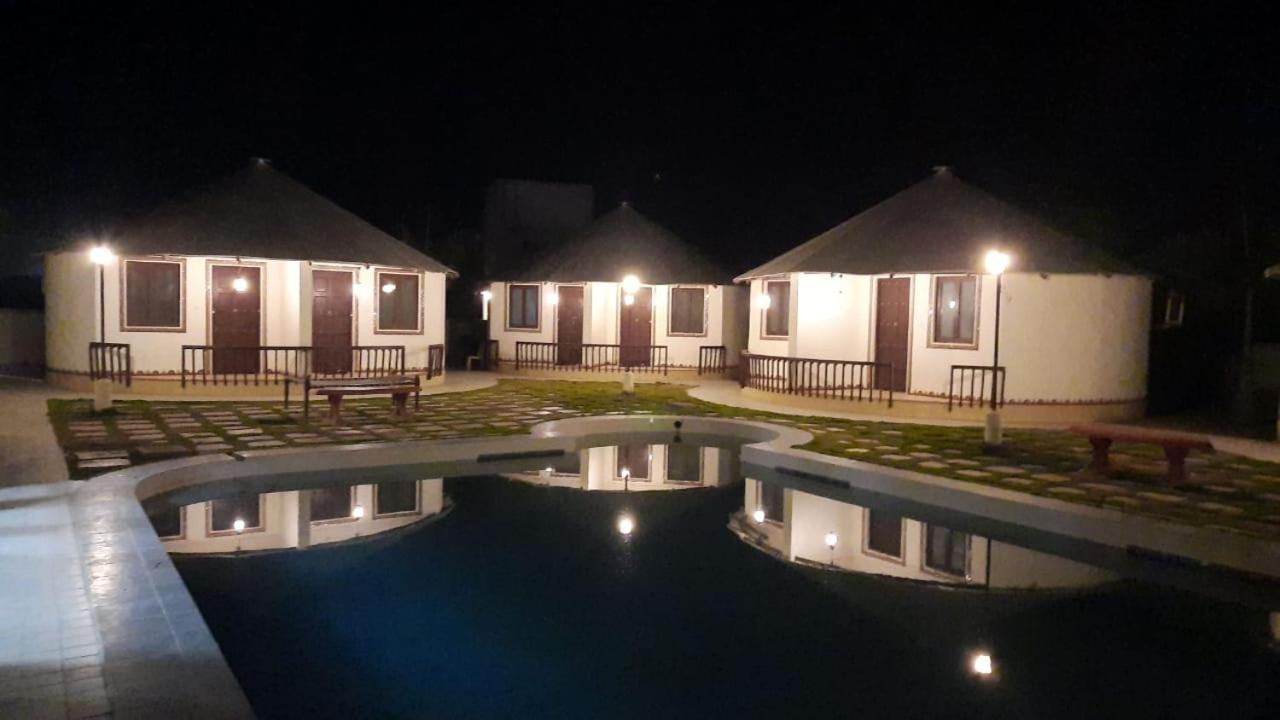 The Village Resort Kodāe Extérieur photo