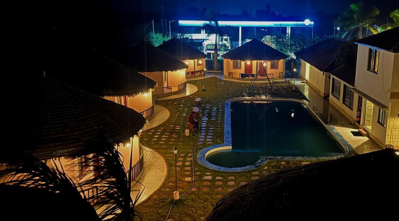 The Village Resort Kodāe Extérieur photo